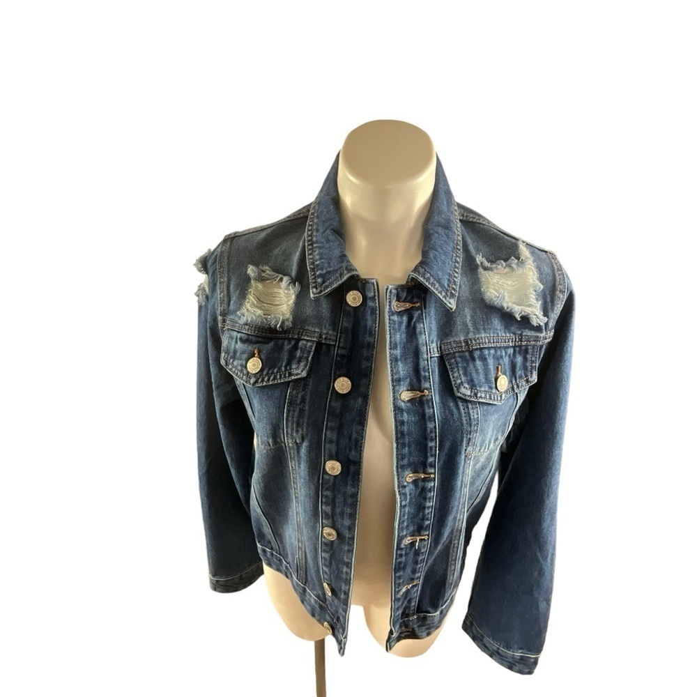 Denim Blvd Destroyed‎ Distressed Classic Cut Denim Jean Jacket